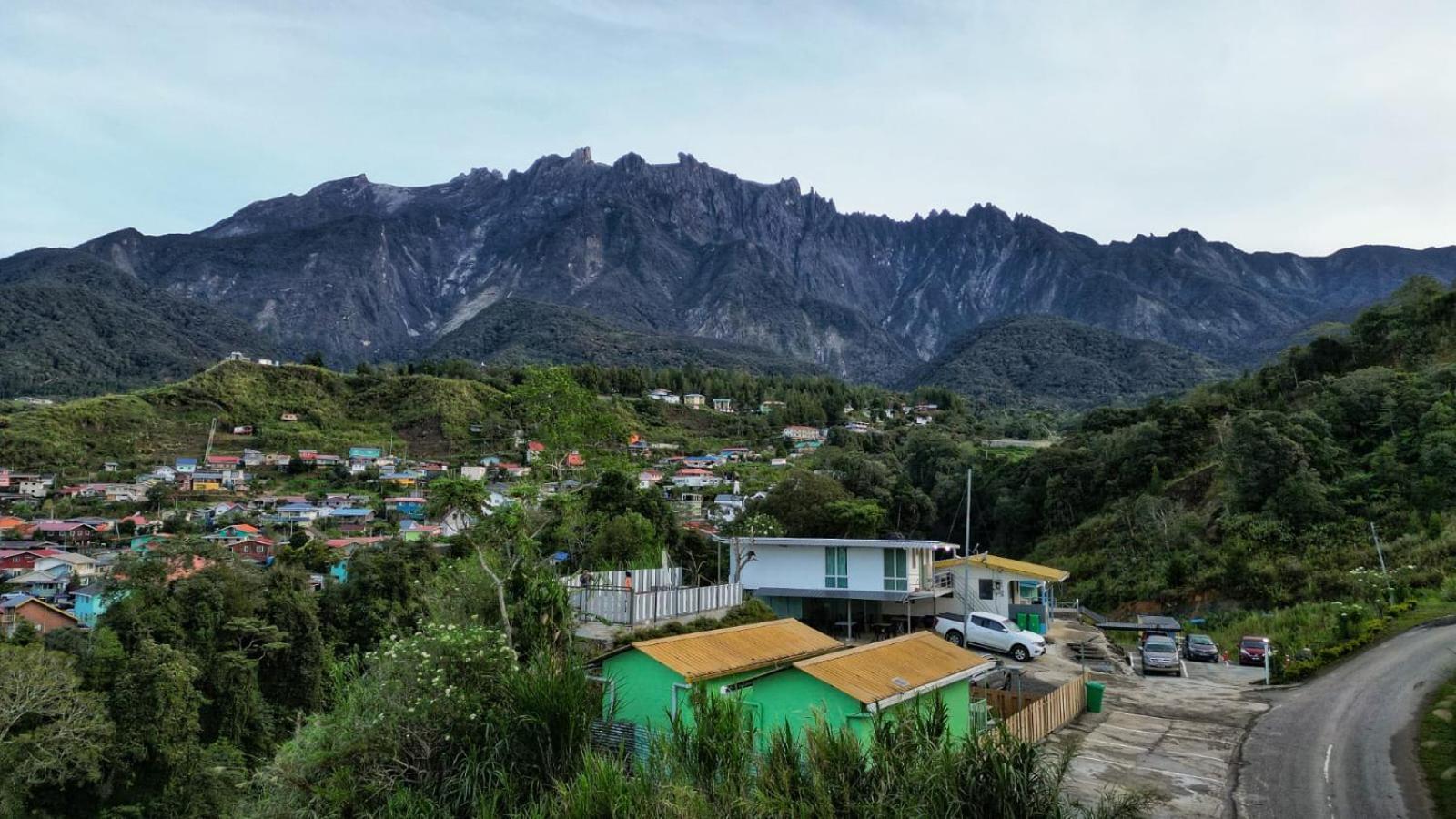 Wind Valley Farmstay Kundasang Экстерьер фото